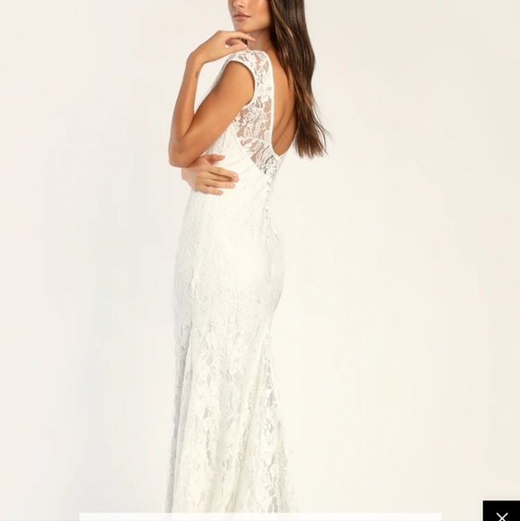 FREE GIFY WITH EVERY PURCHASE lulus wedding dress size med white - Picture 2 of 3